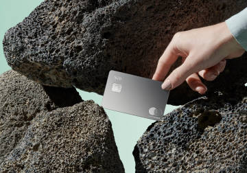 The ultimate bank account with a statement metal card - N26
