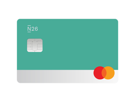 Una mano sostiene un smartphone listo para un pago sin contacto con una tarjeta N26 en pantalla y un icono de Mastercard superpuesto.