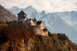 Schloss Vaduz in Vaduz, Liechtenstein - Foto von Henrique Ferreira auf Unsplash.