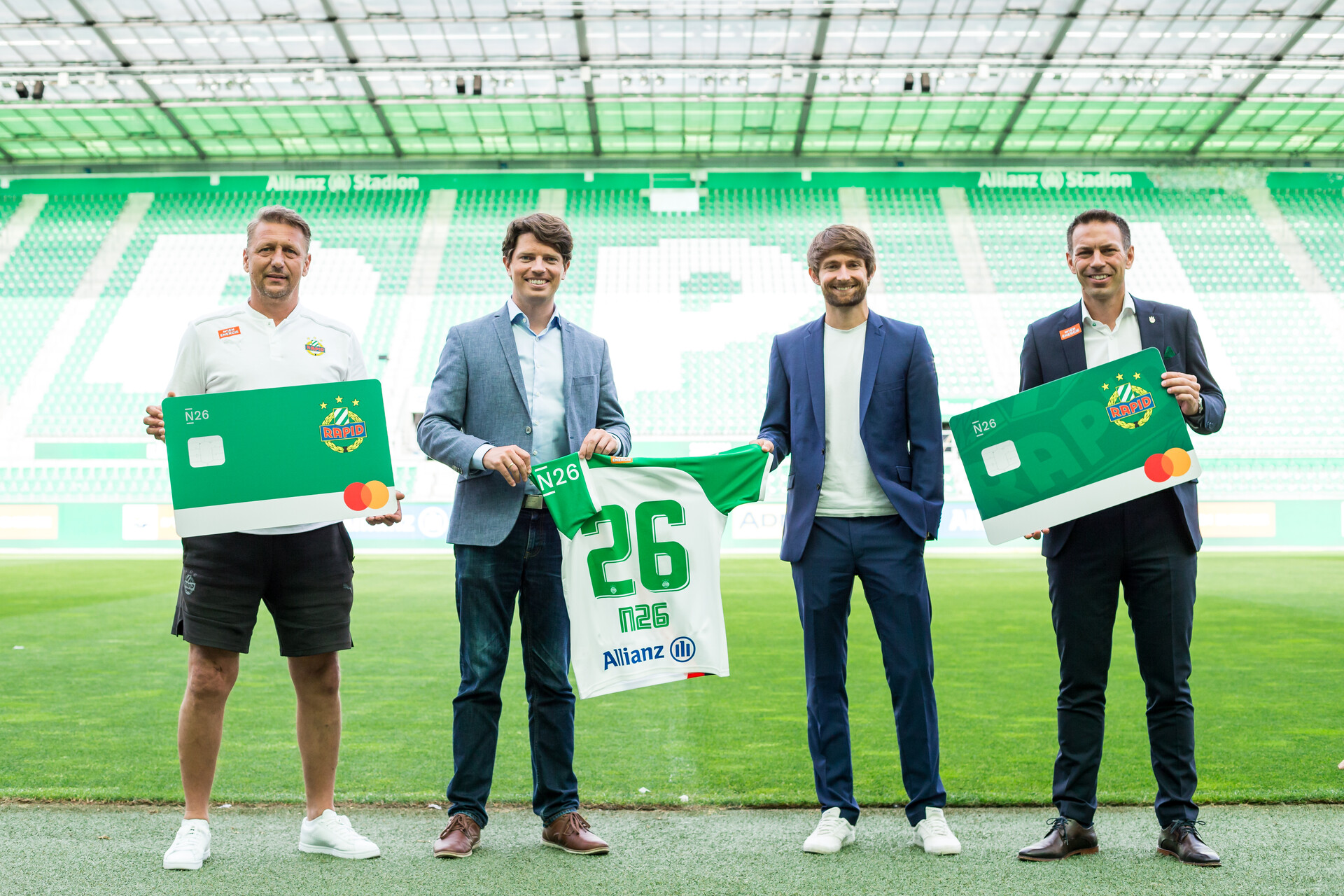 SCR Partnerschaft N26 01.07.21 Christoph Peschek, Zoran Barisic © Daniel Widner Red Ring Shots - 004.