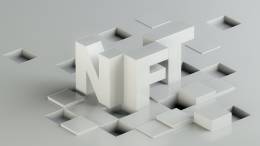 NFT als einzelne, weiße Buchstaben.