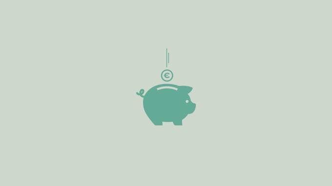 Piggy bank to symbolize budgeting tips (how to save money).