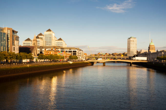 picture of central dublin and liffey river.