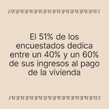 llavero con forma de casa y llaves.
