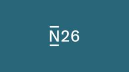 Logo N26 sur fond turquoise.