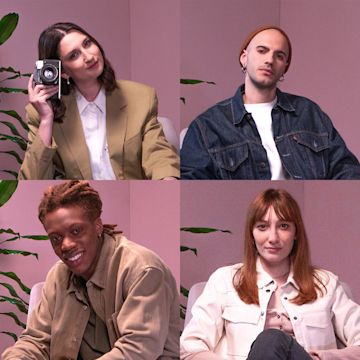 Quattro giovani freelance italiani.