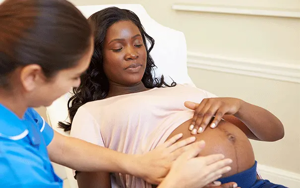 Stuitligging: wat is het en hoe kan het de bevalling van je baby beïnvloeden? 