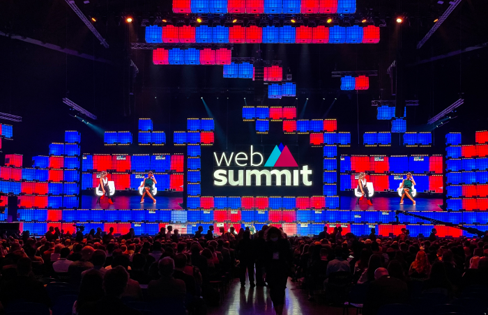 Last week, the VT Labs team made a way to sunny Lisbon to participate in Web Summit, the giant tech conference that draws 42,000+ attendees from around the world. After that fantastic event, we've decided to quickly review why events like this are important for growth companies like us.
