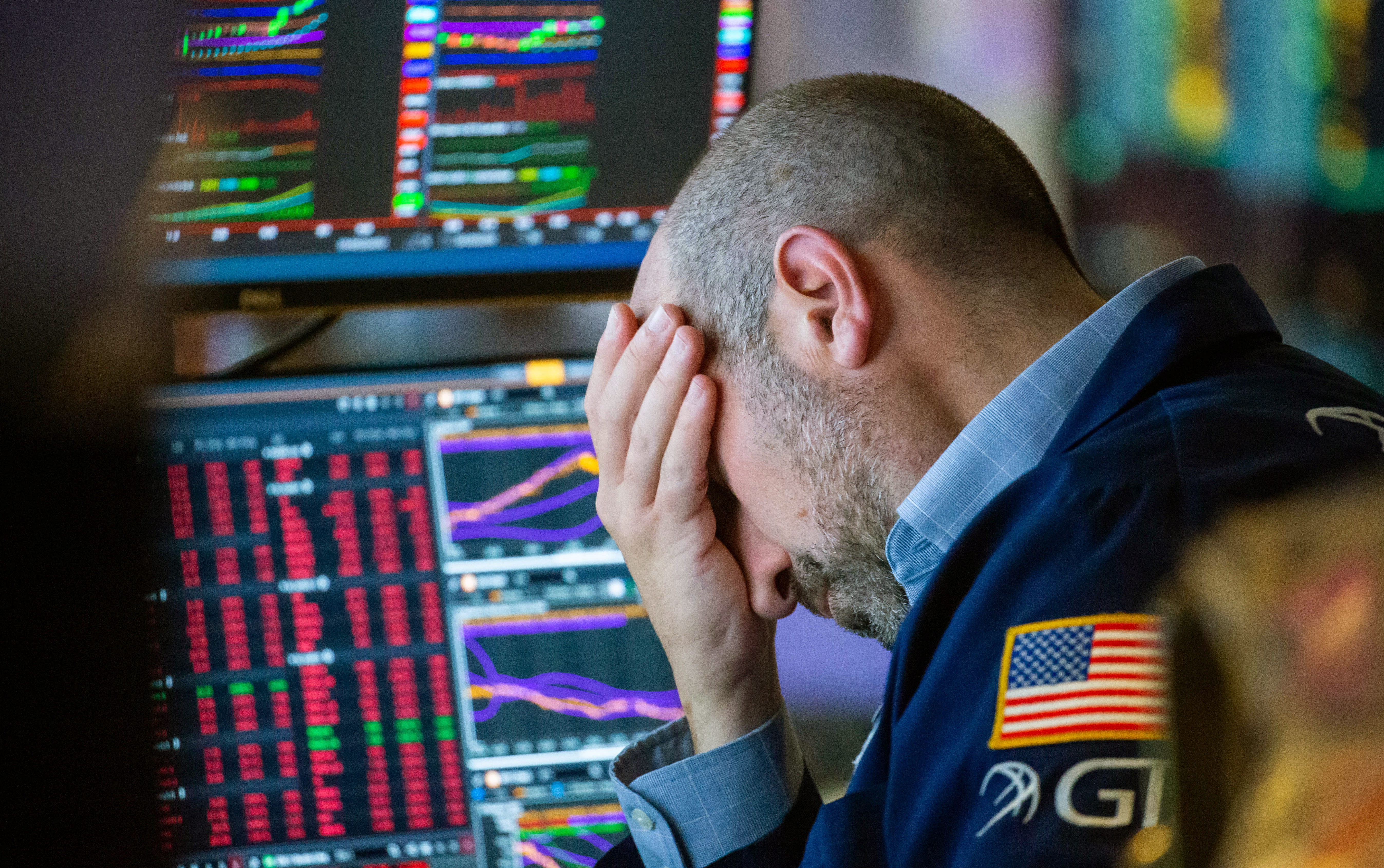 Crypto reacts to global market stress