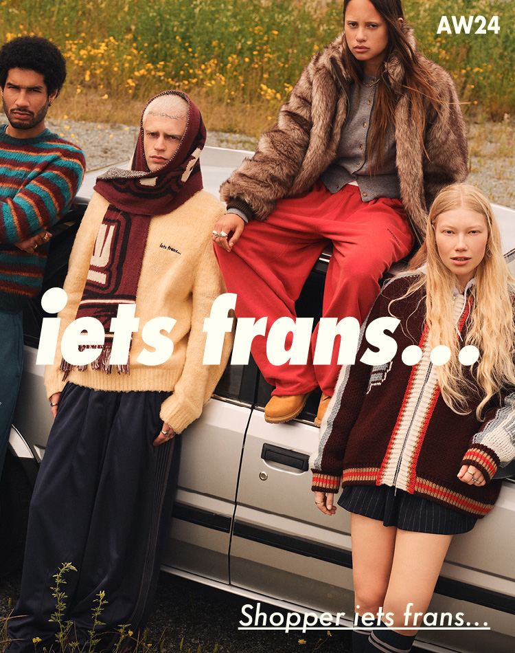 Haut Ajusté Boutonné en Satin Froncé ... - Urban Outfitters