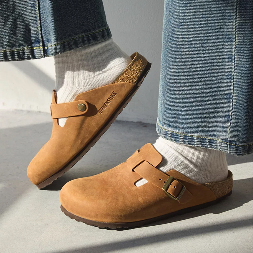 Urban Outfitters: Men's & Women's Clothing, Homeware & Decor
