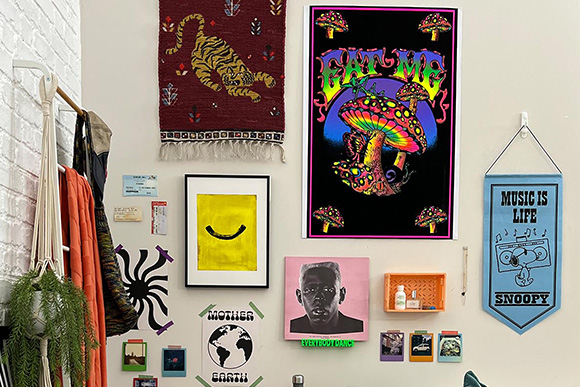 uo guide to wall art