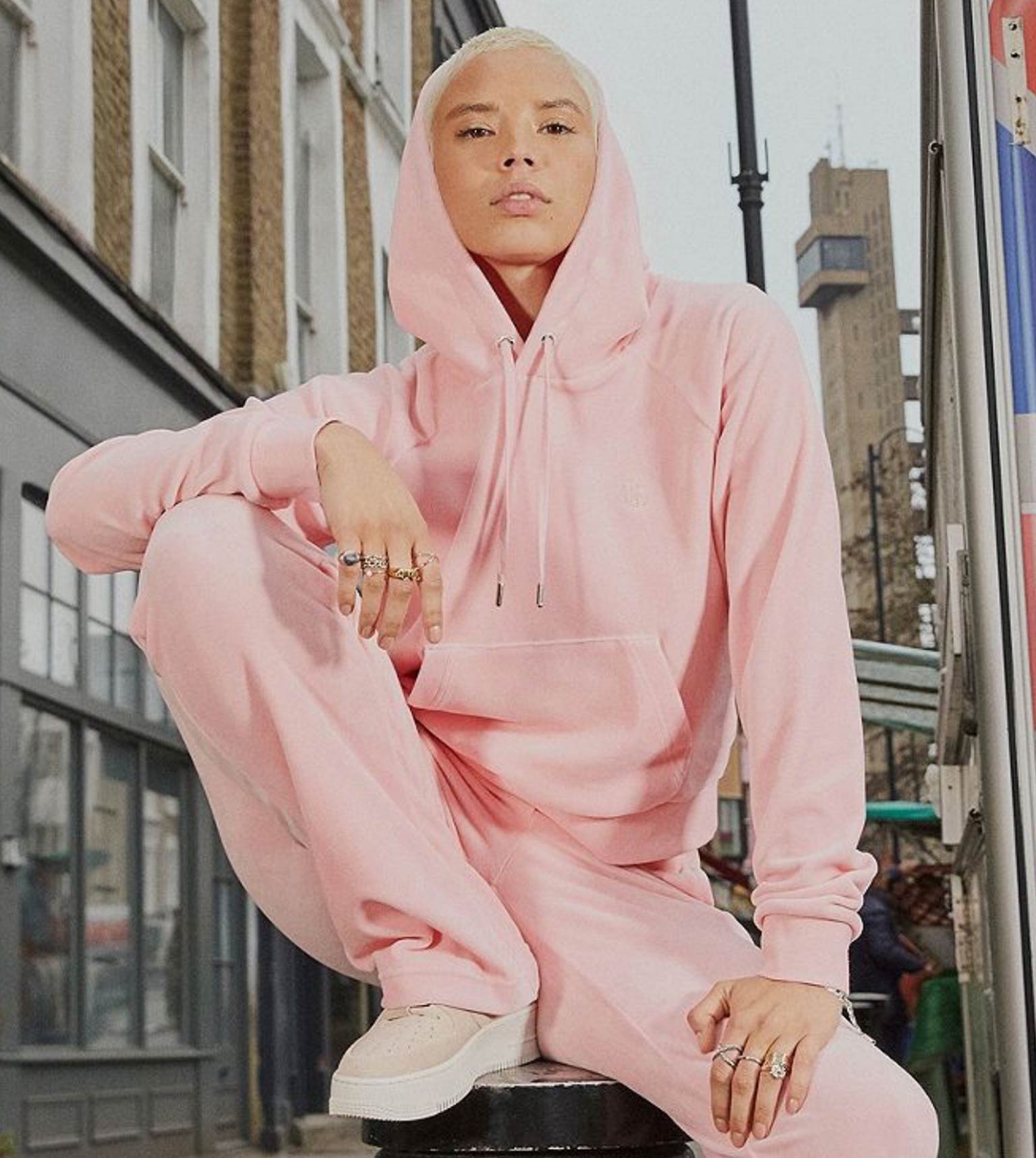 Urban outfitters pink online sweatpants