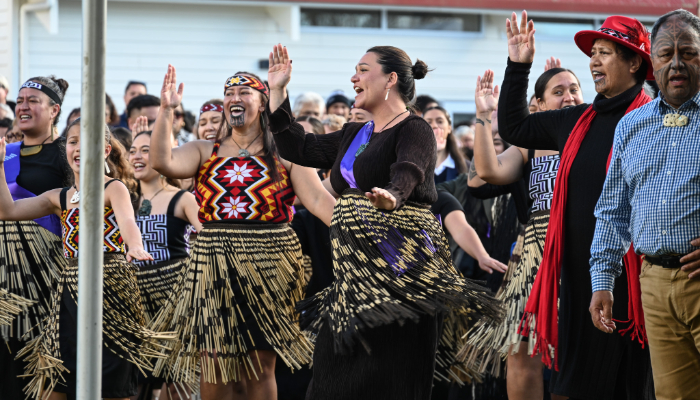 Image: Waiata performance at Uepohatu Marae (https://gg.govt.nz/image-galleries/10281/media?page=1) on The Governor-General of New Zealand. Public domain (https://gg.govt.nz/copyright-and-licensing). Image cropped.
