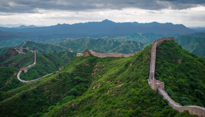 Colour photo of the Jinshanling section of Great Wall of China. It was built from 1570 CE during the Ming dynasty.