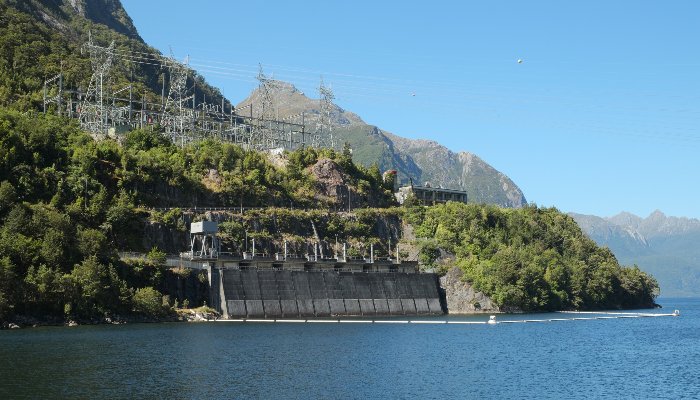 Image: Manapouri power station at Lake Manapouri in the afternoon (https://commons.wikimedia.org/wiki/File:Manapouri_power_station_at_Lake_Manapouri_in_the_afternoon.jpg) by Pseudopanax on Wikimedia Commons.