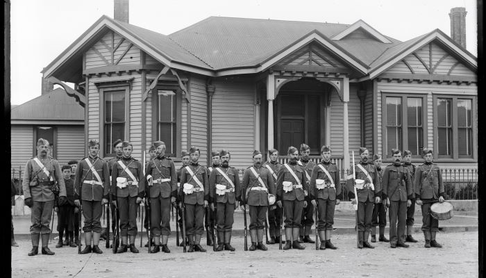 Image: Boer War Veterans (https://collections.tepapa.govt.nz/object/31288?page=1&rtp=1&ros=1&asr=1&assoc=all&mb=c) by William Oakley. Collection: Museum of New Zealand Te Papa Tongarewa F B Butler/Crown Studios Collection.
