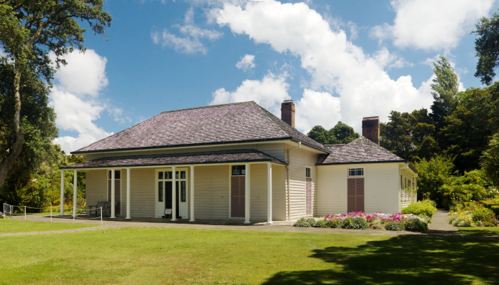 Colour photo of the front of James Busby's house (Treaty House) in Waitangi, Bay of Islands.