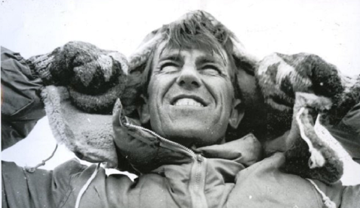 Image: Sir Edmund Hillary (http://timdc.pastperfectonline.com/photo/486EA0B9-A321-4C30-92D8-651100363265) by [unknown]. Collection: South Canterbury Museum (modified from original).