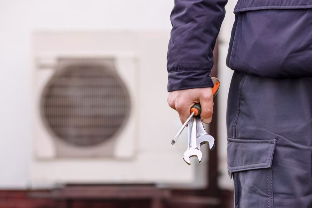 Heat pump installation engineer