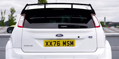 vehicle with new 76 licence plate