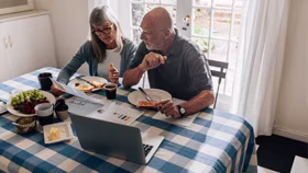 couple making credit card application