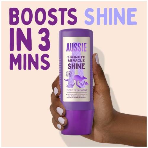 A picture of 3 MM bottle held in hand with a text above: boosts shine in 3 minutes.