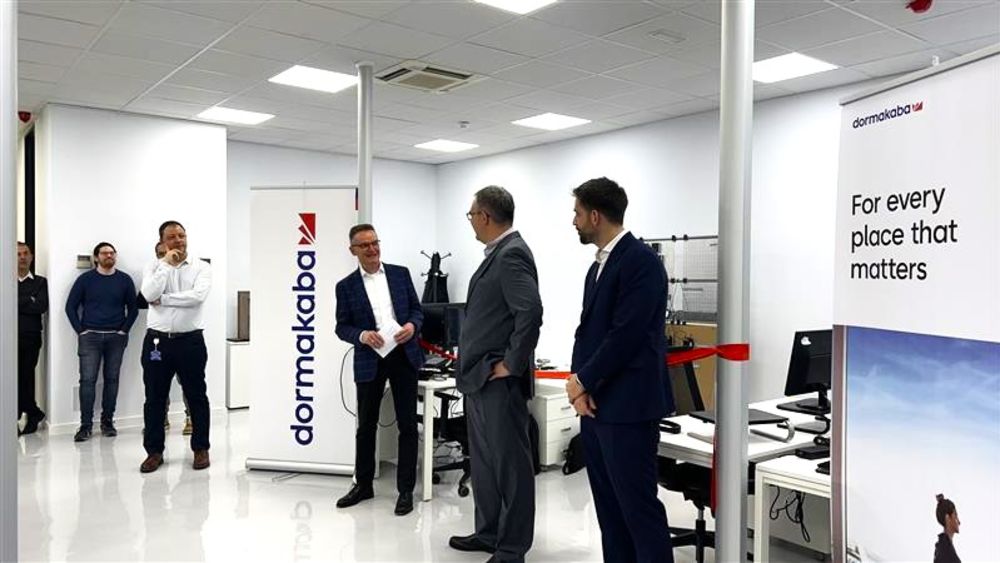 Inaguração novo laboratório