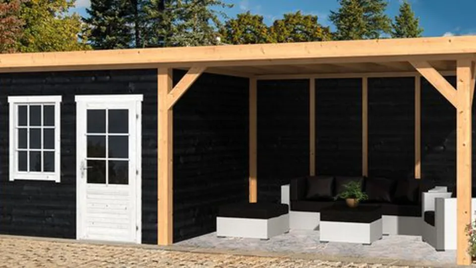 Overkapping lariks douglas met tuinhuis