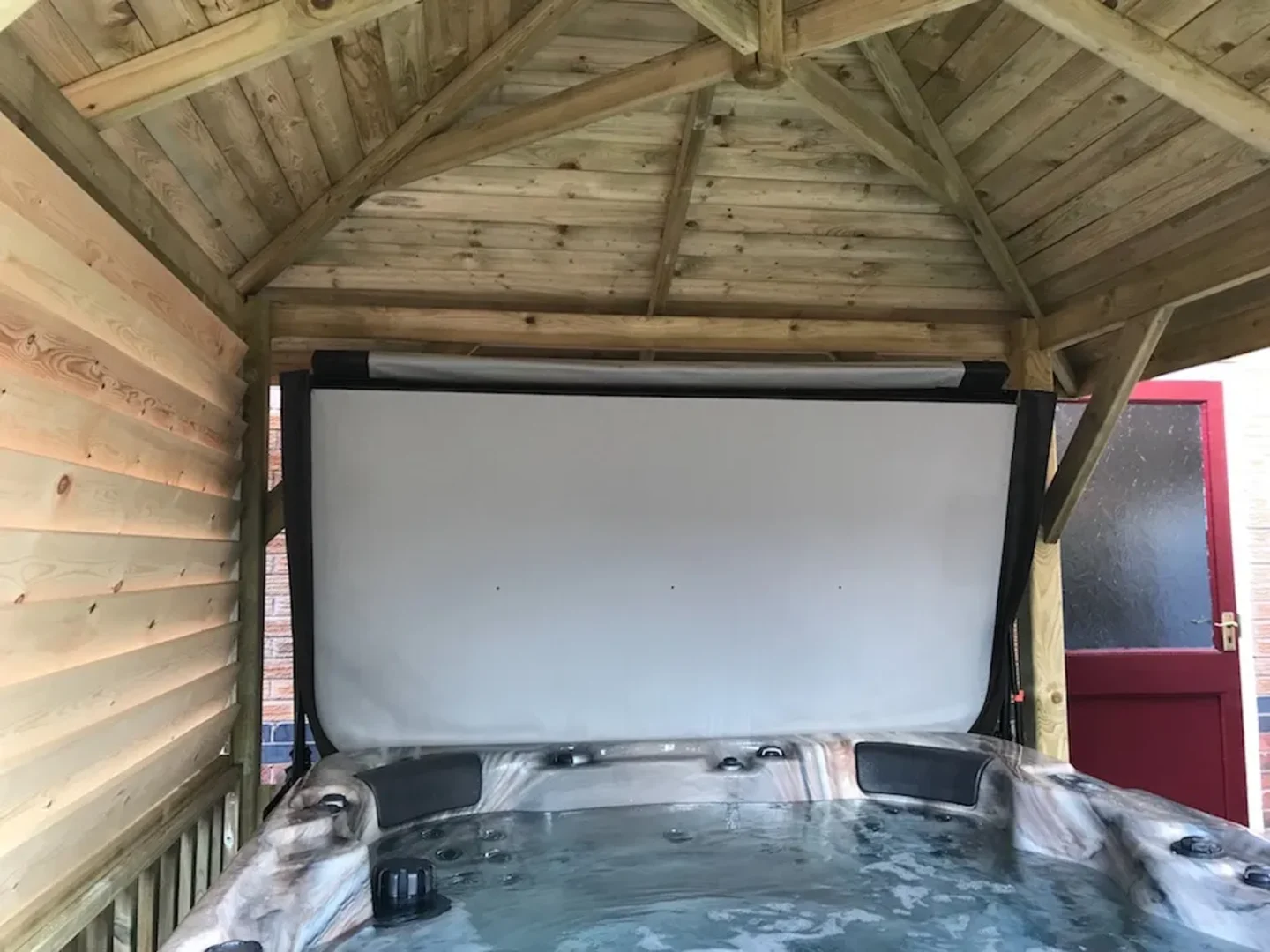 Tourist-Hot-Tub