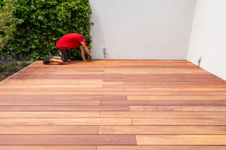 Terras aanleggen van hout