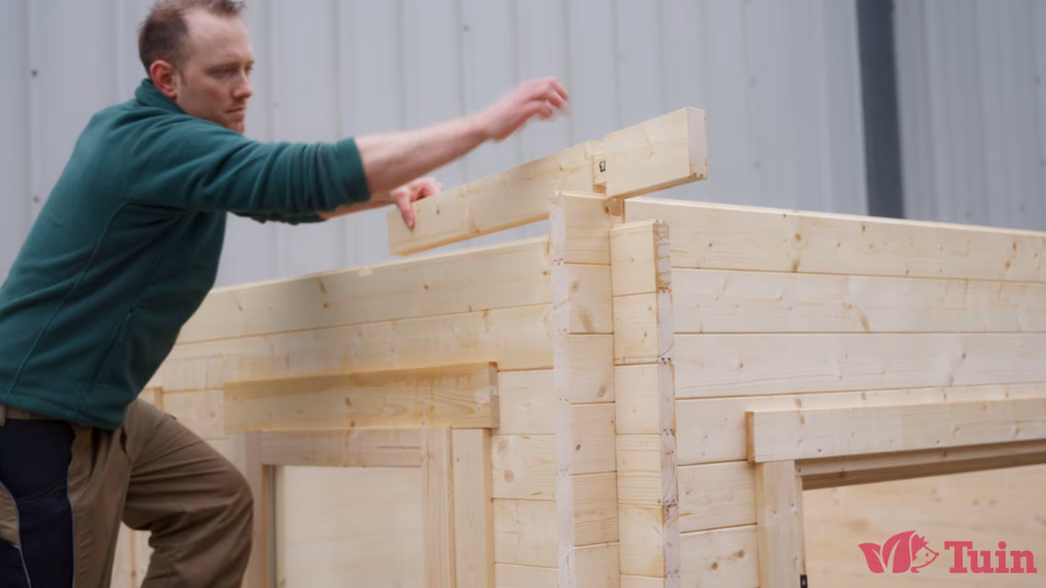how-to-install-log-cabin-or-summerhouse-roof-guide-5