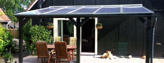 aanbouw veranda zwart