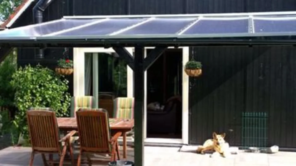 aanbouw veranda zwart