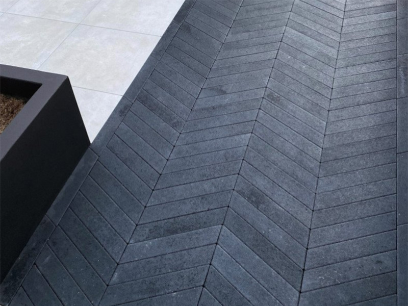 Excluton Romano Punto