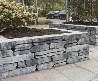 stone walling grijs zwart
