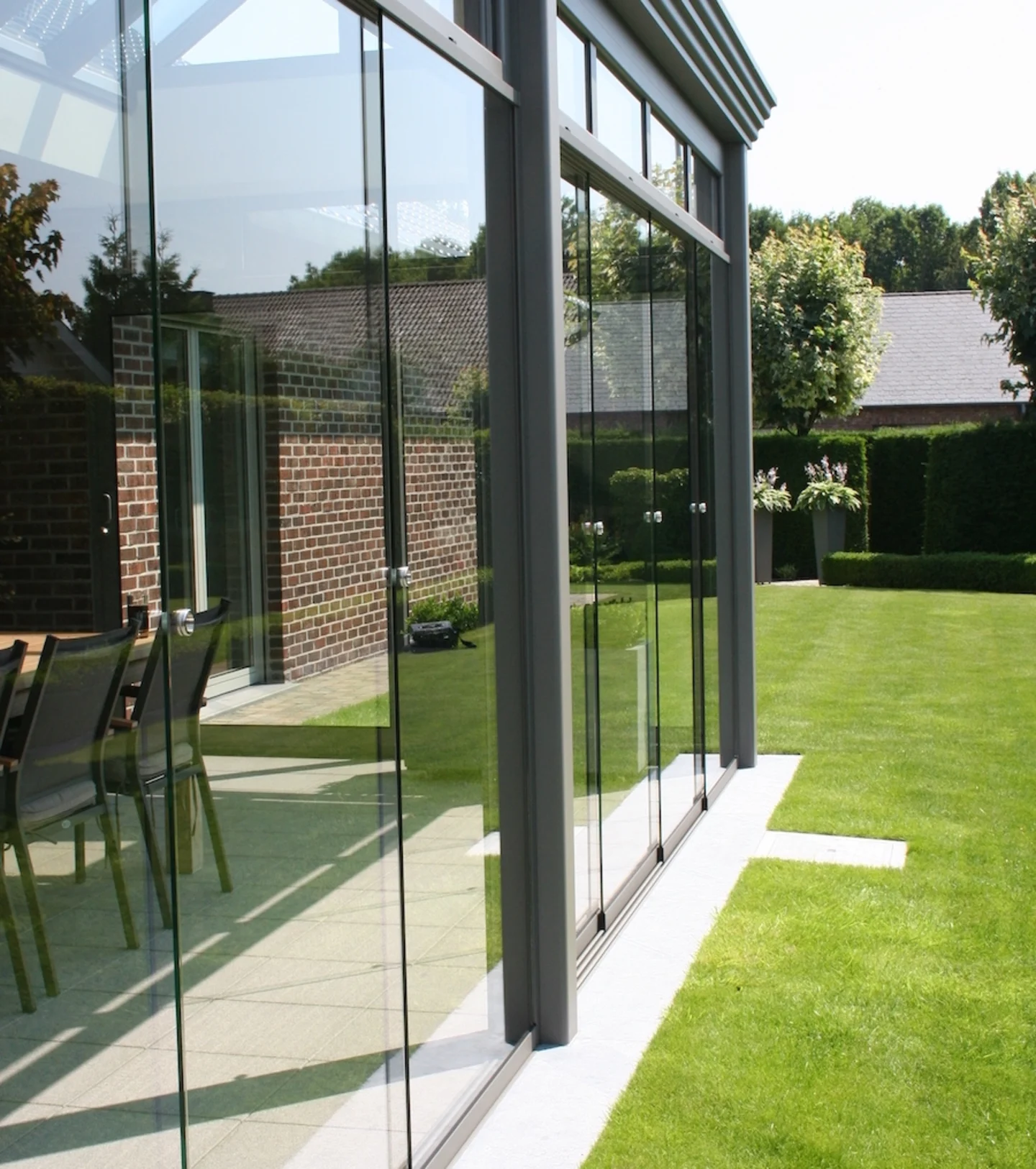 glas-schuif-wand-aluminium