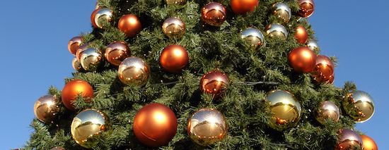 mega grote kunstkerstboom grote kerstballen