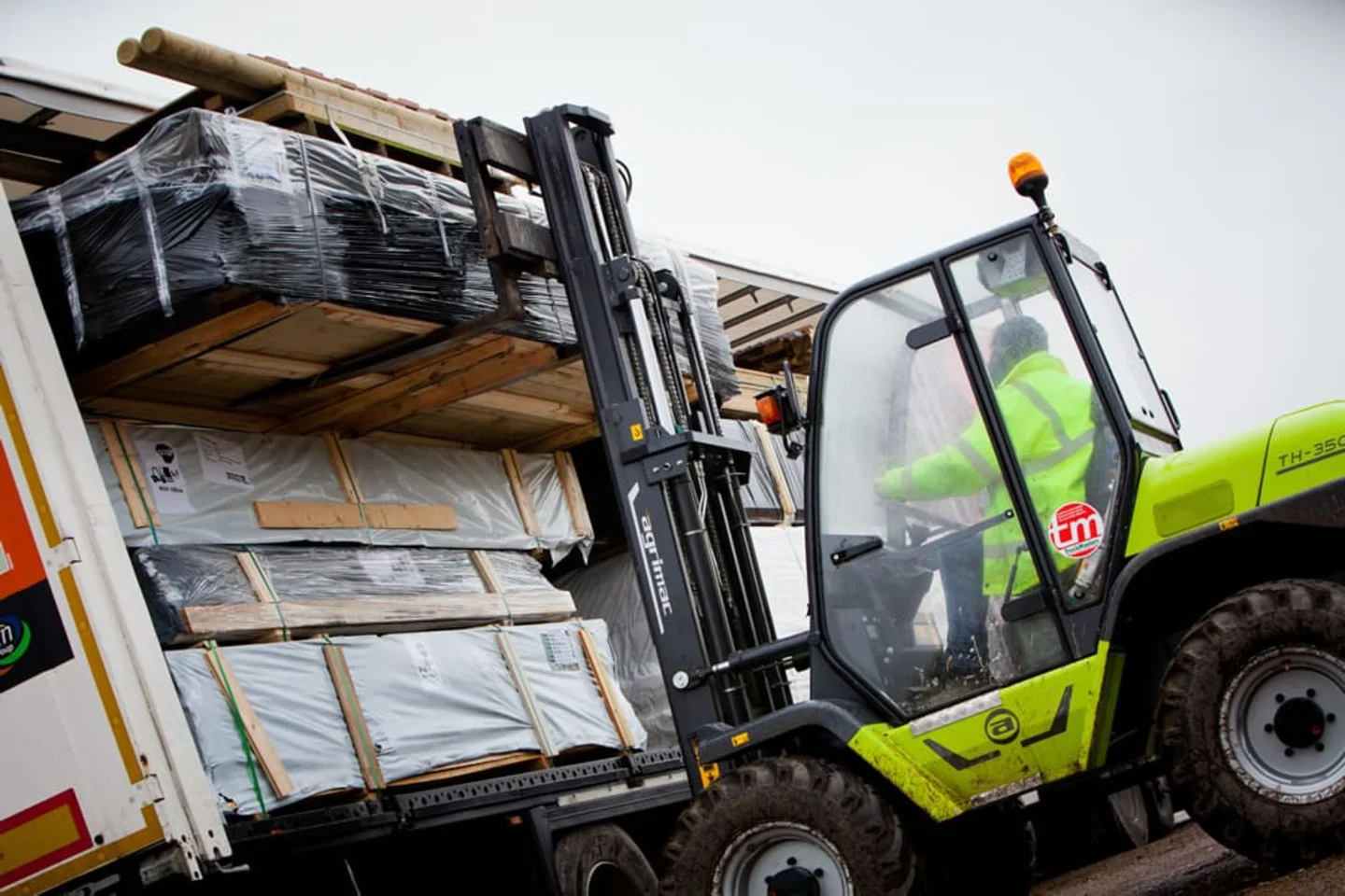 Tuin-Delivery-Unloading