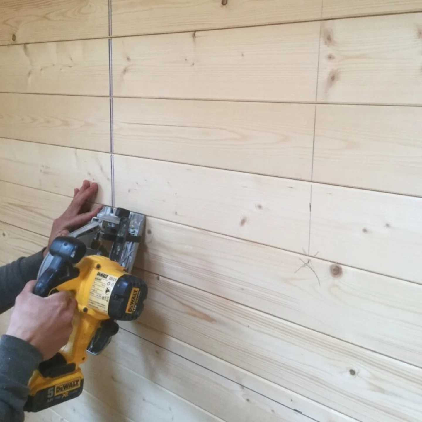 cutting-window-hole