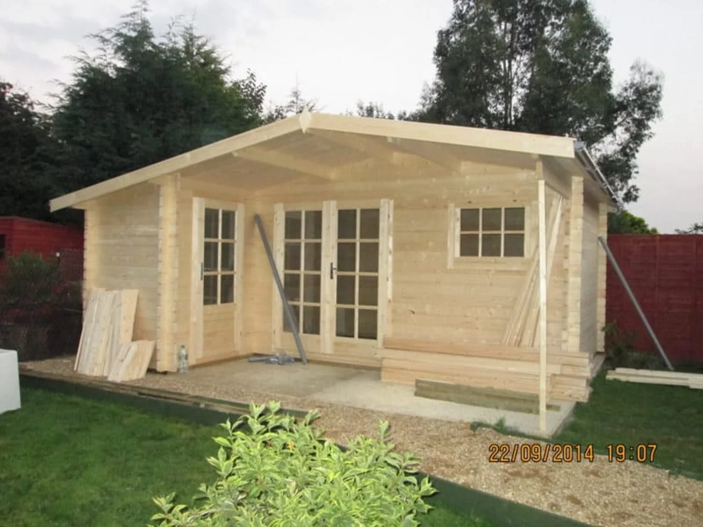 log-cabin-build-4