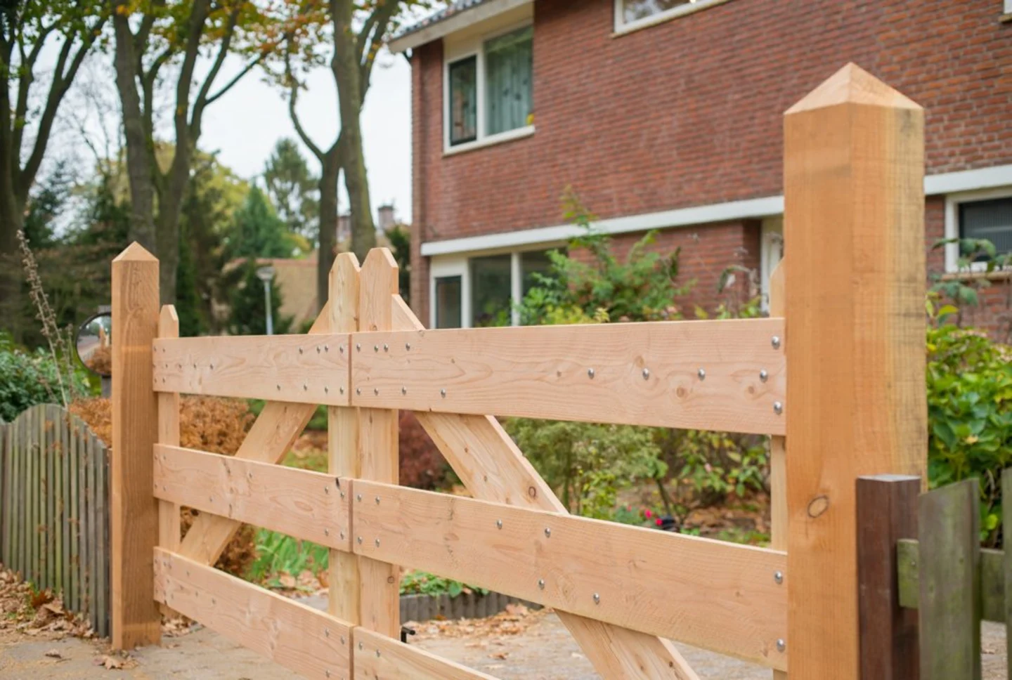 Luxe Inrijpoort Lariks Douglas 3 Planks Houten Poort Oprit