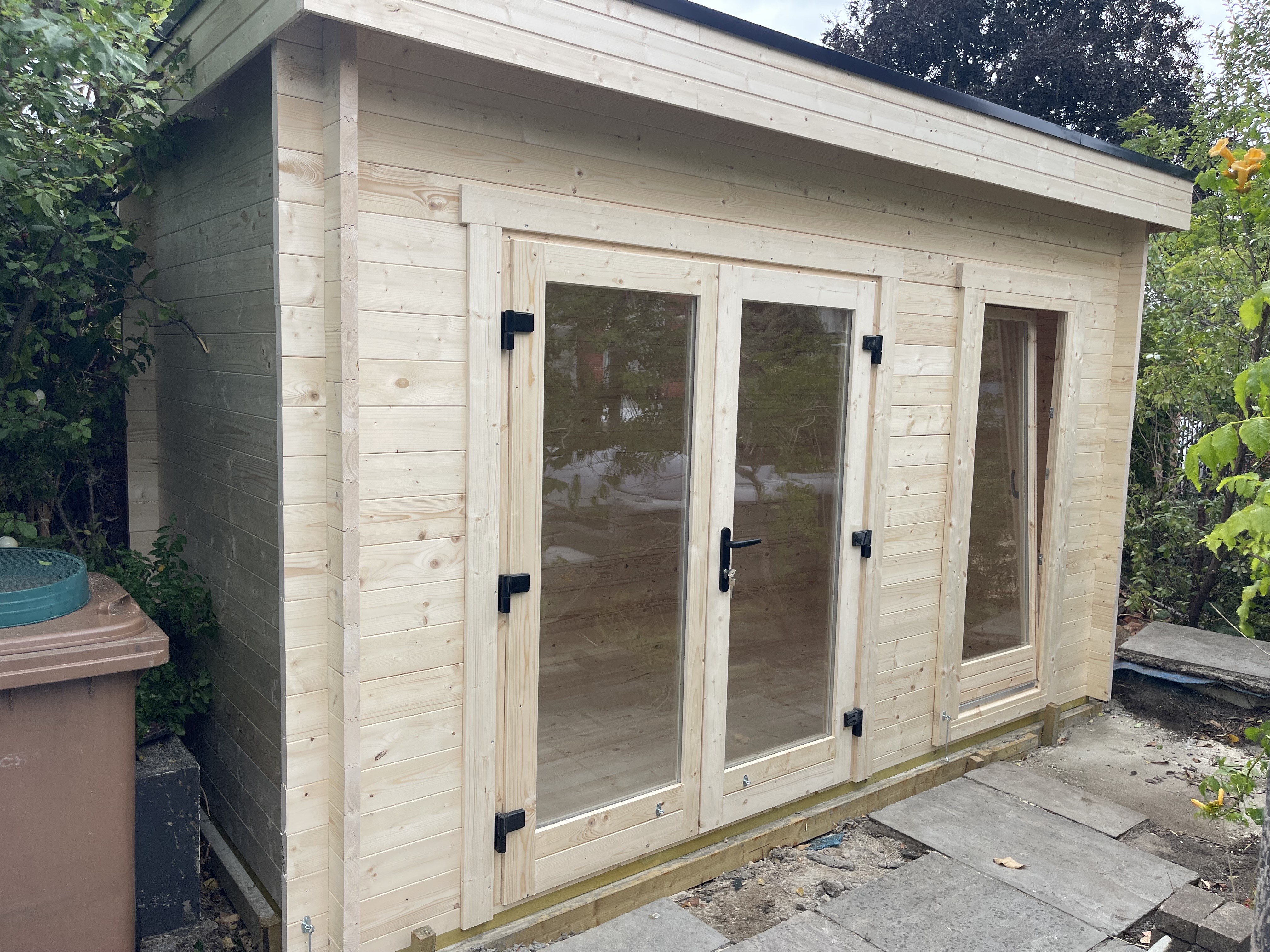 Alana Log Cabin Install Philip