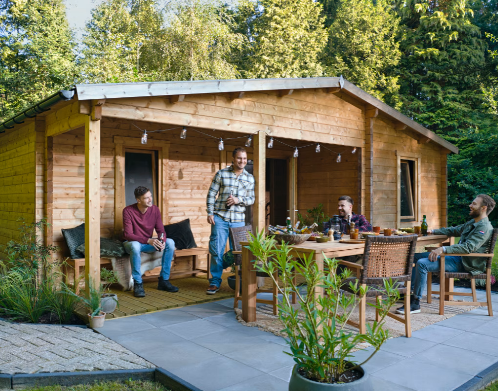 Ollie Log Cabin 1020x800 BLANK