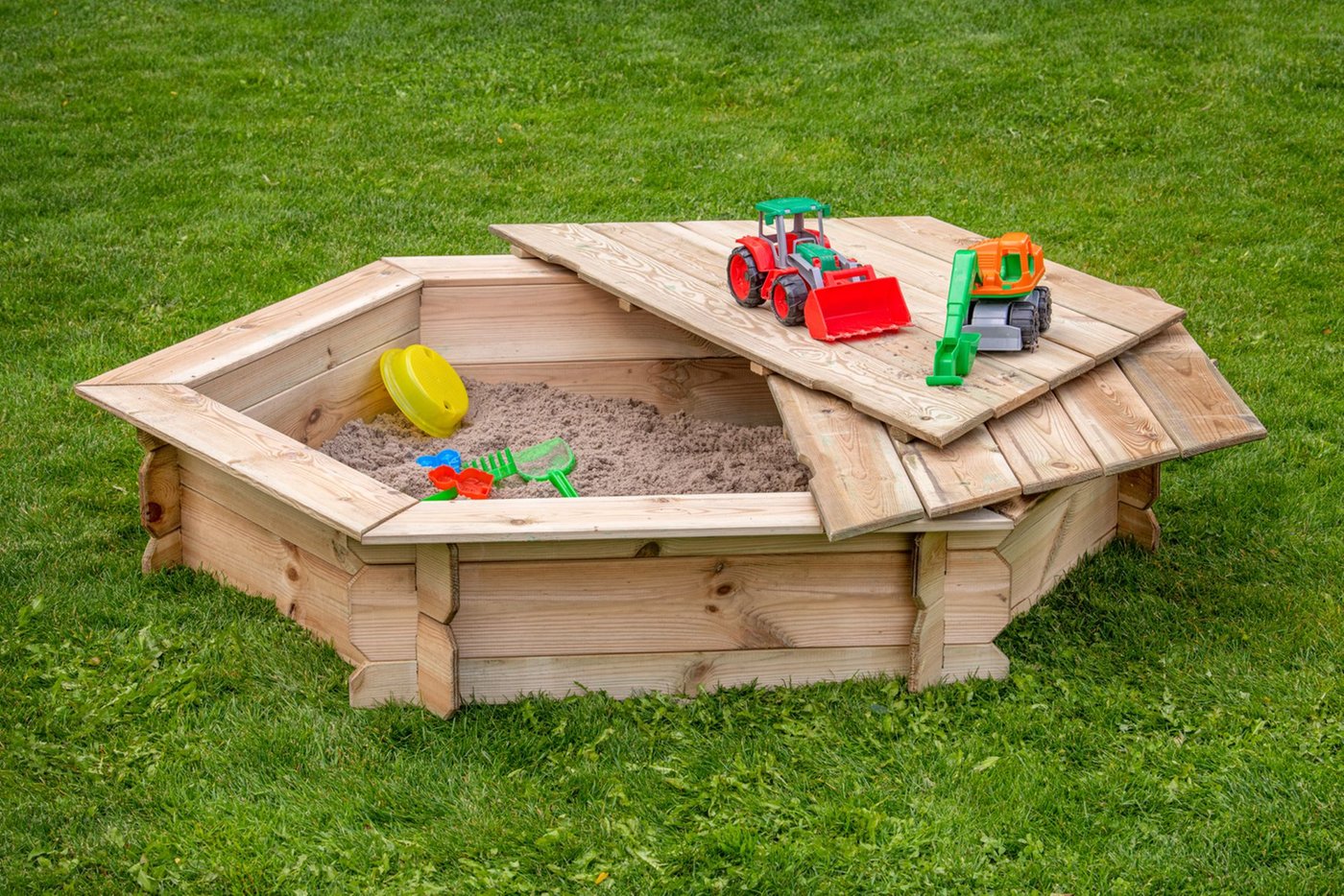 Hexagonal Sandpit wi-dqxnnAVi-zoom