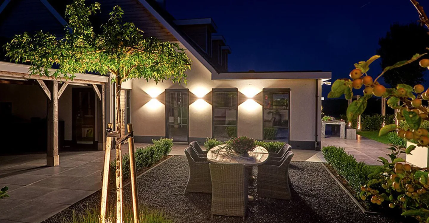 tuinpad-verlichting-wandlamp