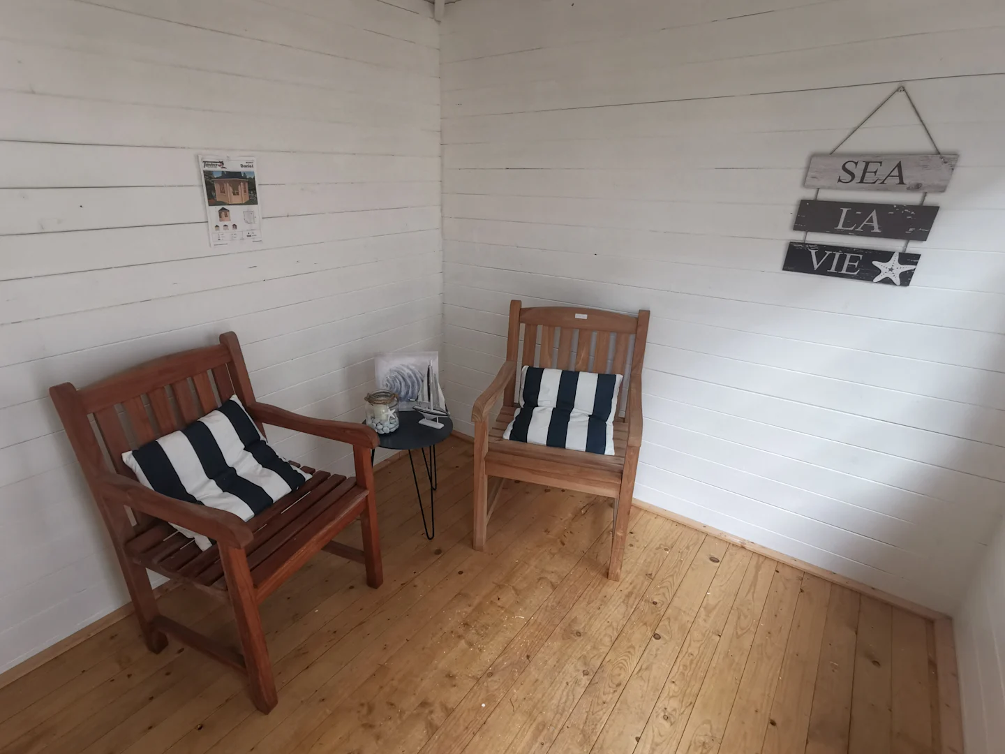 Daniel-Showsite-Inside