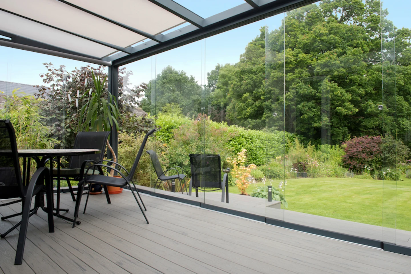 Aluminium-tuinkamer-glaswanden