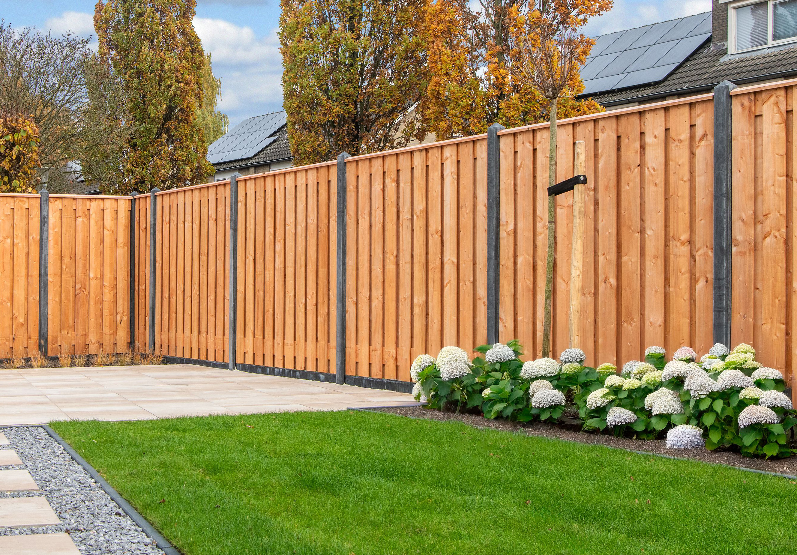 Hout-beton schutting