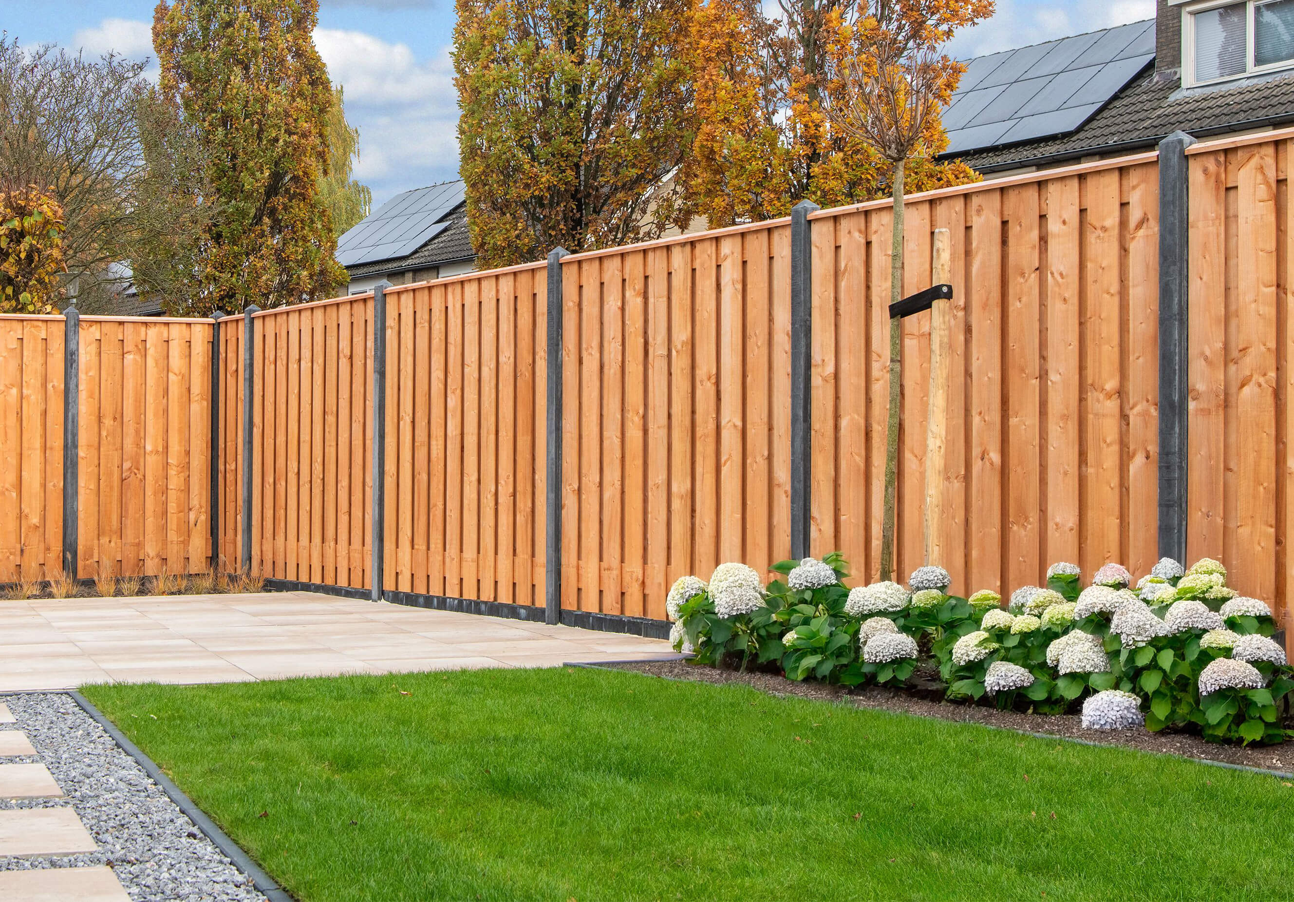 Hout-beton schutting